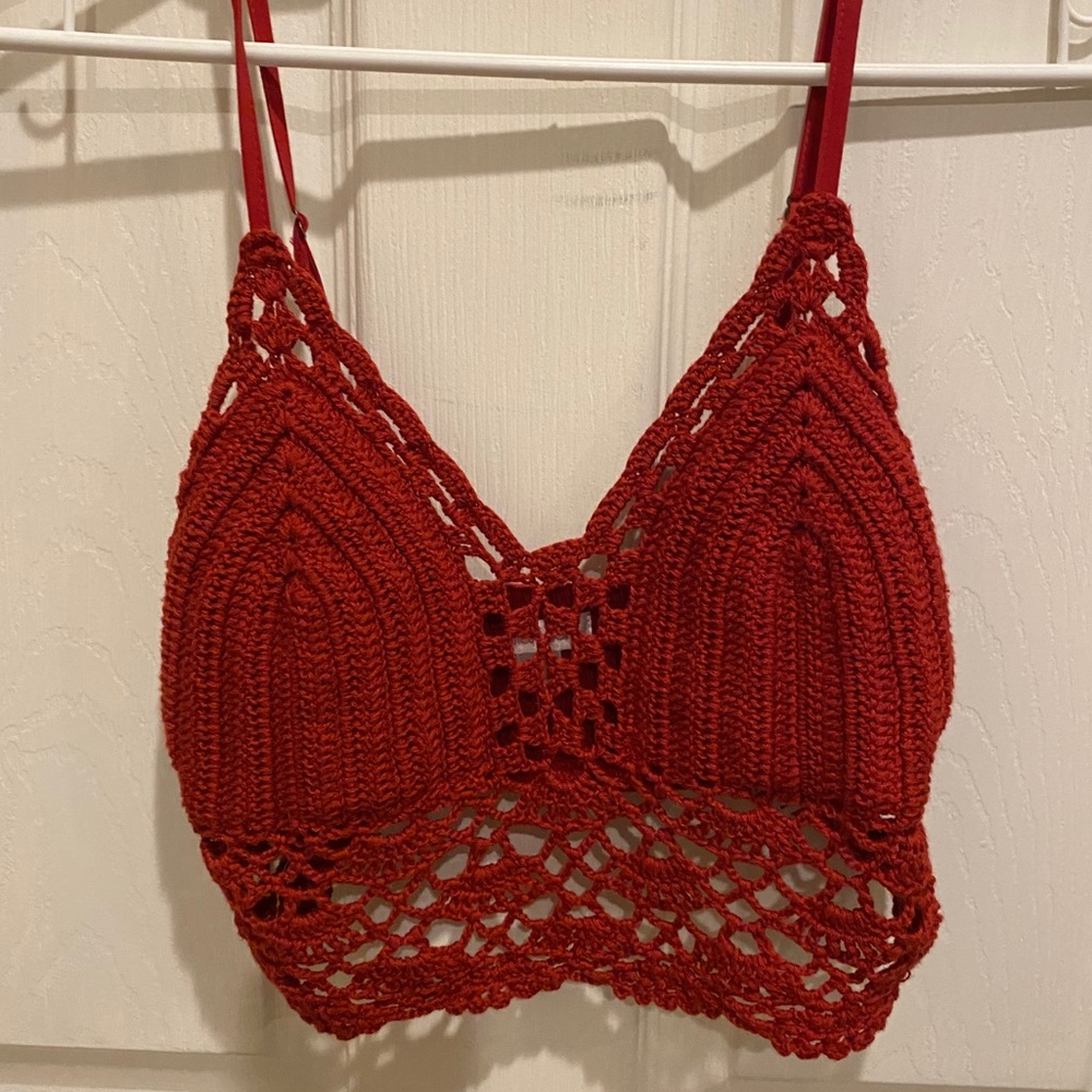 Knitted crop